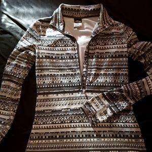 Womens Nike pro drifit fitted athletic lightweight sweat proof pullover sweater